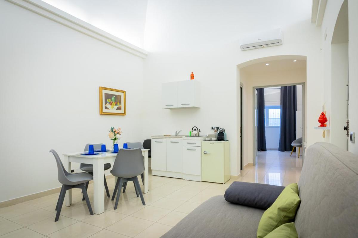 Antica Dimora Capruzzi Apartment Bari Bagian luar foto